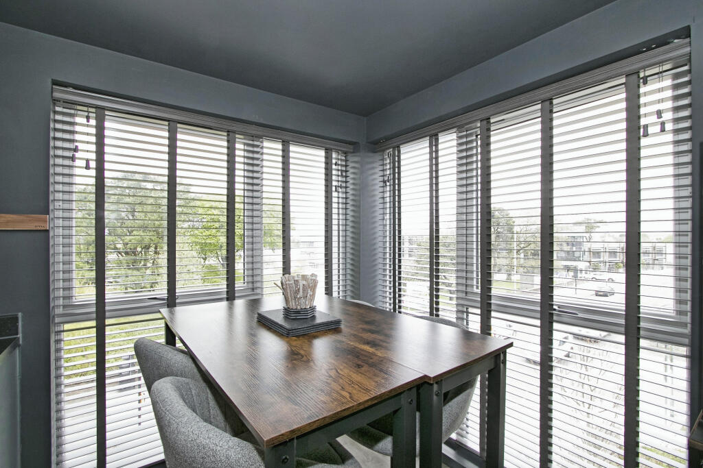 Apartment in Truro - View 4