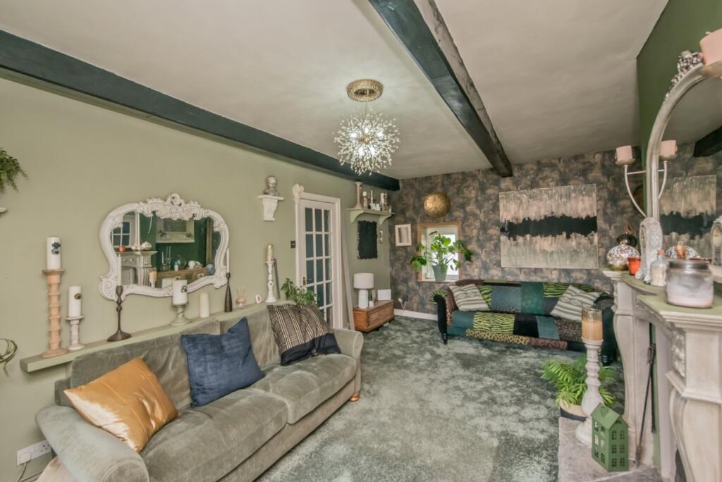 House in Kirklees, East Bierley - View 3