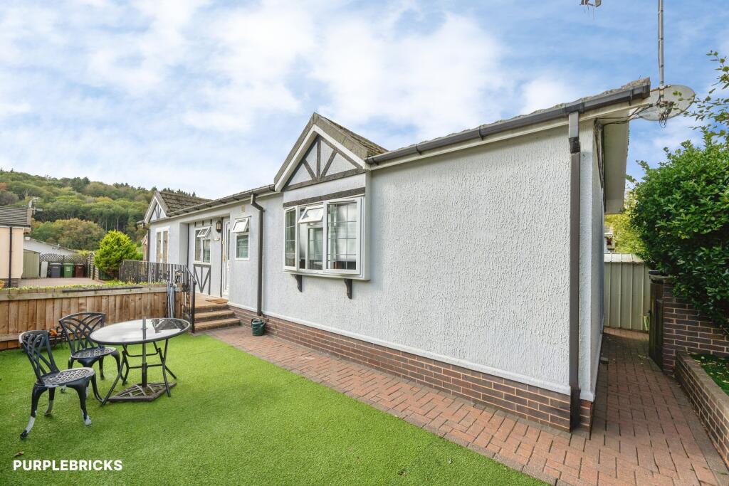 House in Dudley - View 5