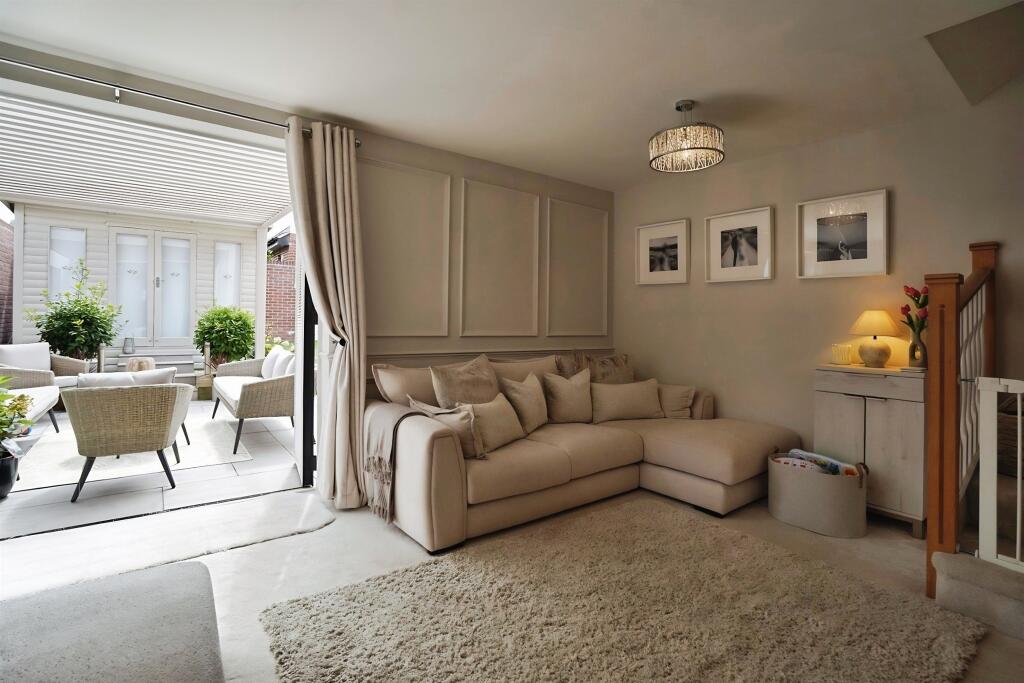 House in Mansfield, Nottinghamshire - View 5