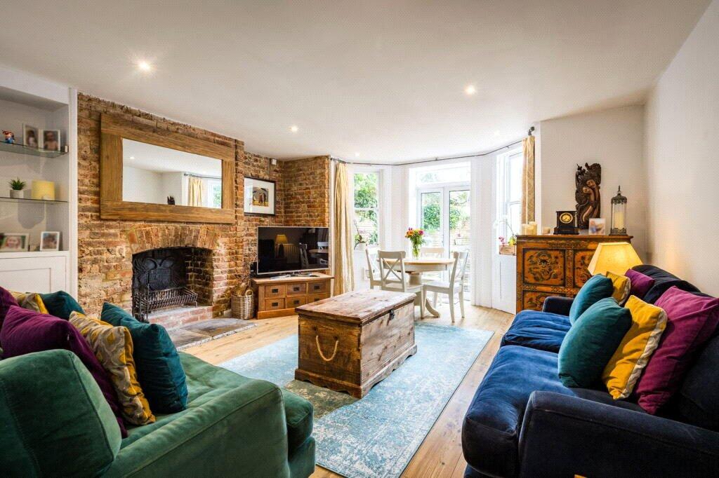 Apartment in Guildford - View 3