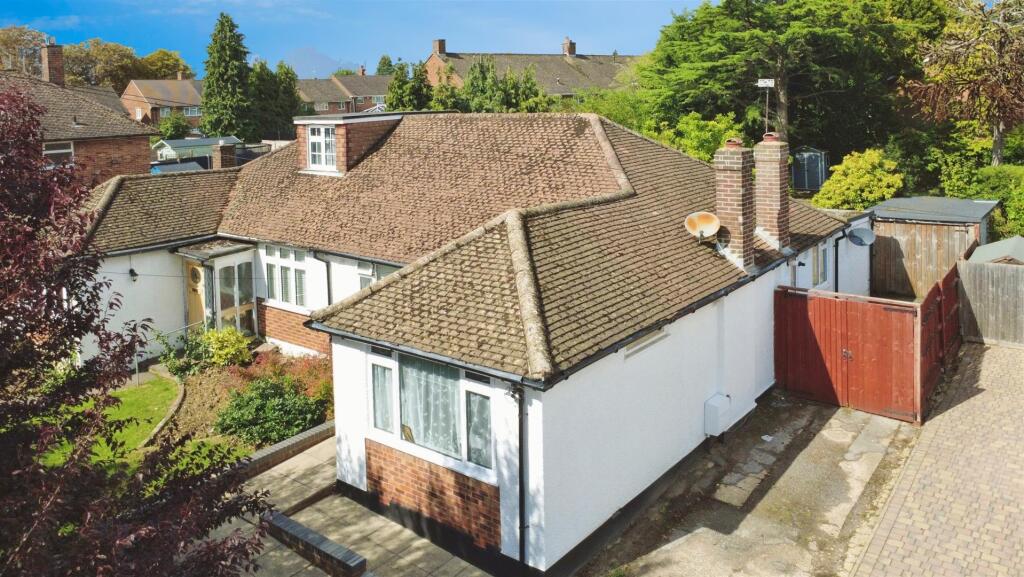 Main image of property: Adeyfield Gardens,  Hemel Hempstead
