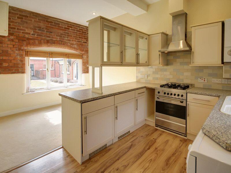 House in Exeter - View 4