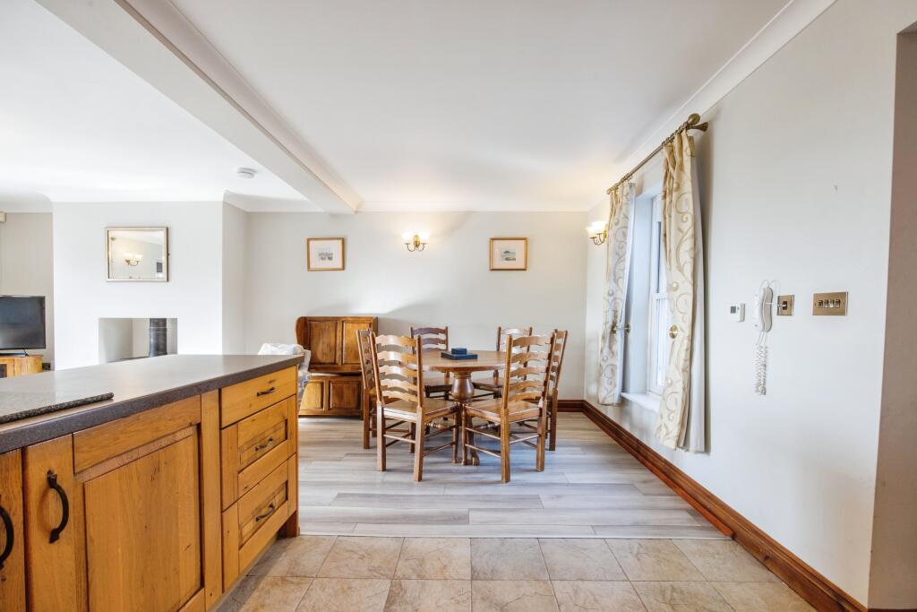 House in Plymouth - View 4