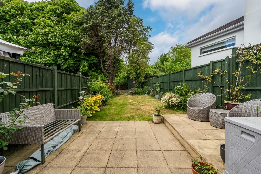 Seaview Estate, Netley Abbey, Southampton, SO31 photo 3