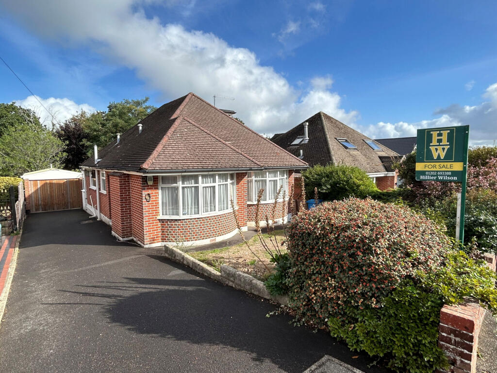 Abbotsbury Road, Broadstone, Dorset, BH18