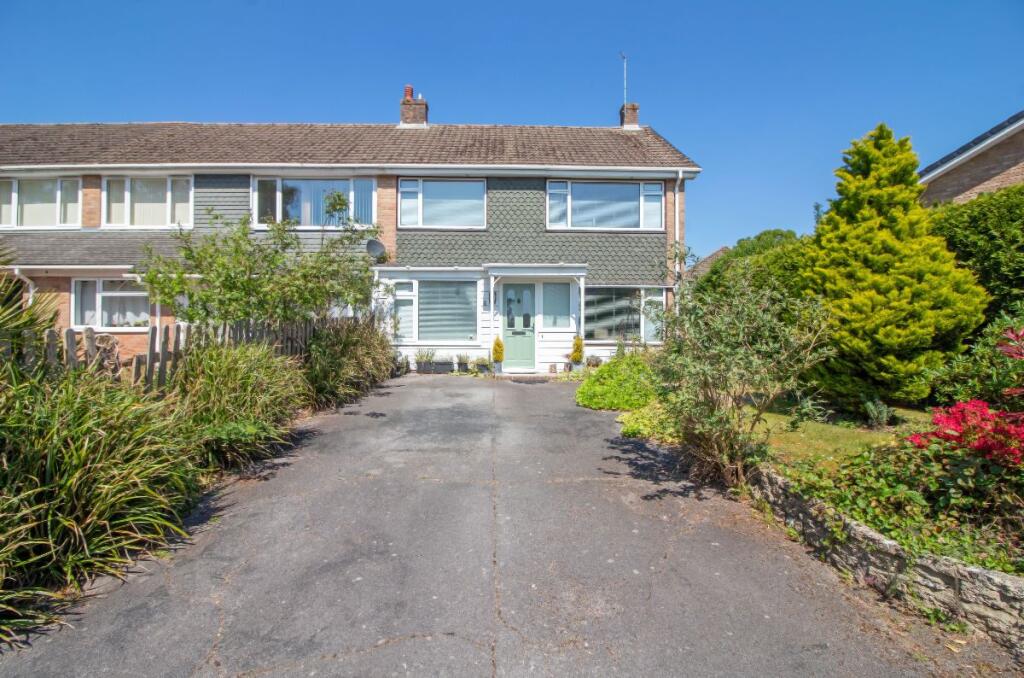 Main image of property: Gloucester Road, Waterlooville, PO7 7BJ