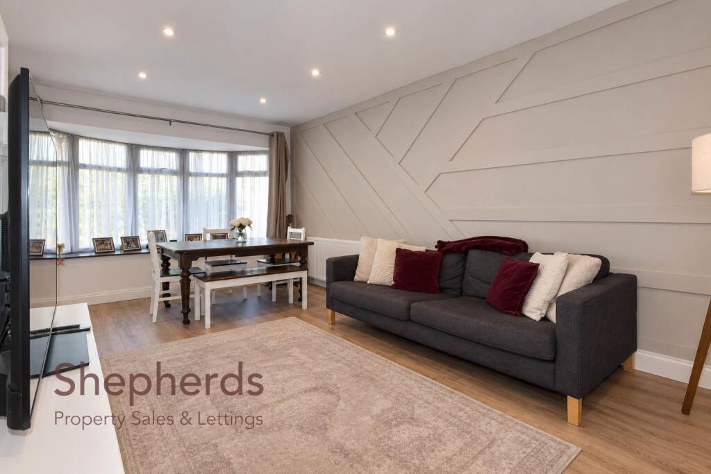 House in Waltham Cross, Churchgate - View 2