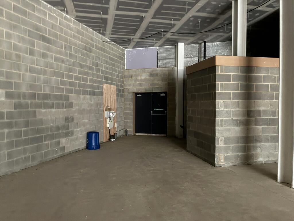 Unit3a Bourne Place Use_ (4).JPG