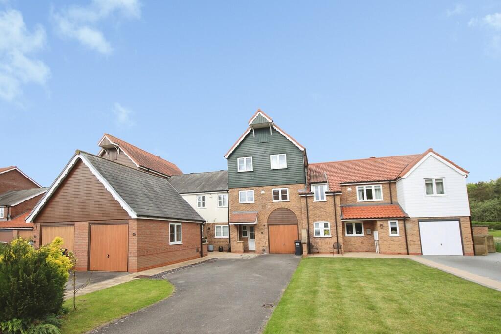 Main image of property: Park Lane, Burton Waters