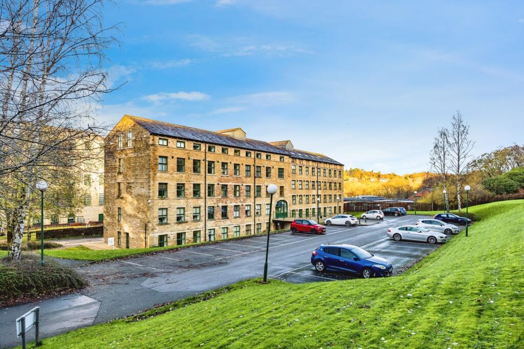 Main image of property: Navigation Rise, Milnsbridge, Huddersfield, West Yorkshire, HD3