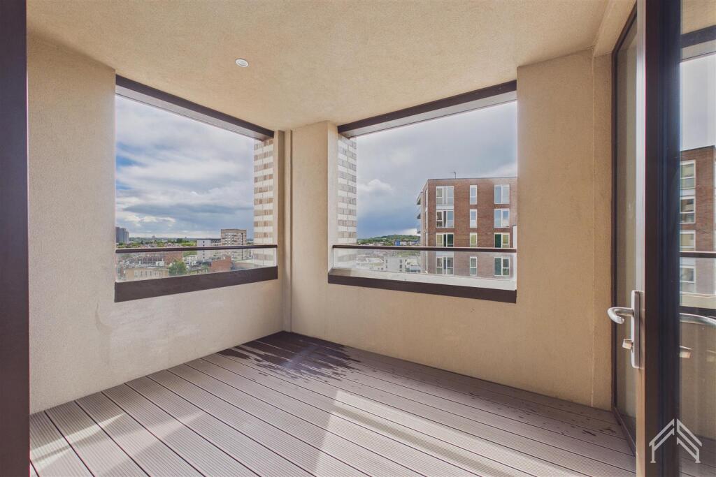 Apartment in London - View 4