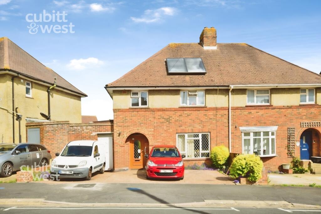 House in Brighton - View 2