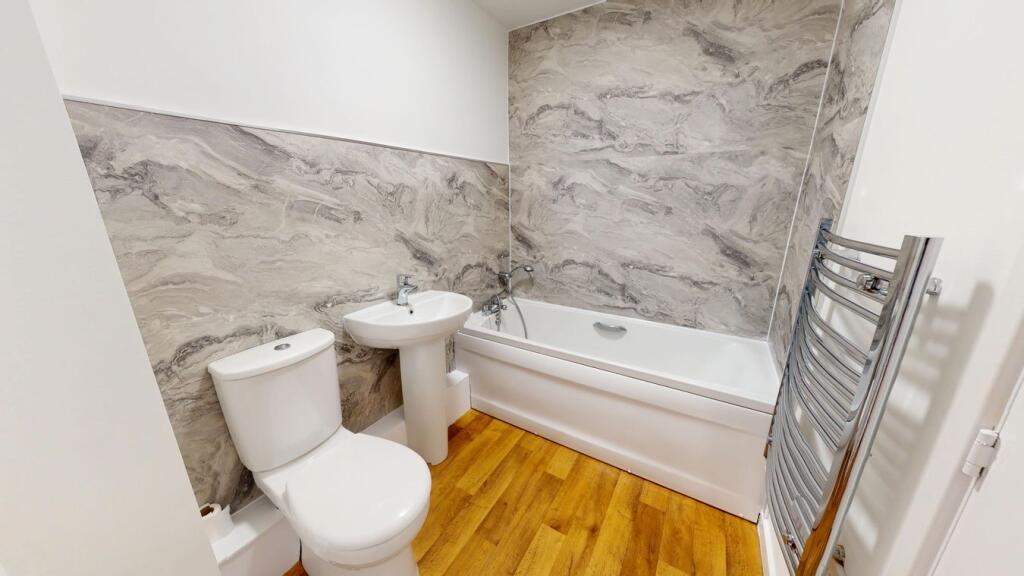 Windermere Drive, Lakeside, Doncaster, DN4 photo 4