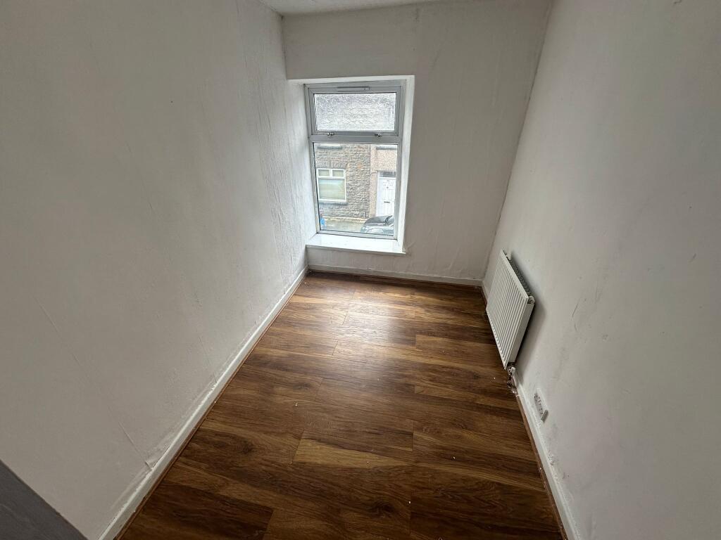 House in Cardiff, Porth - View 4