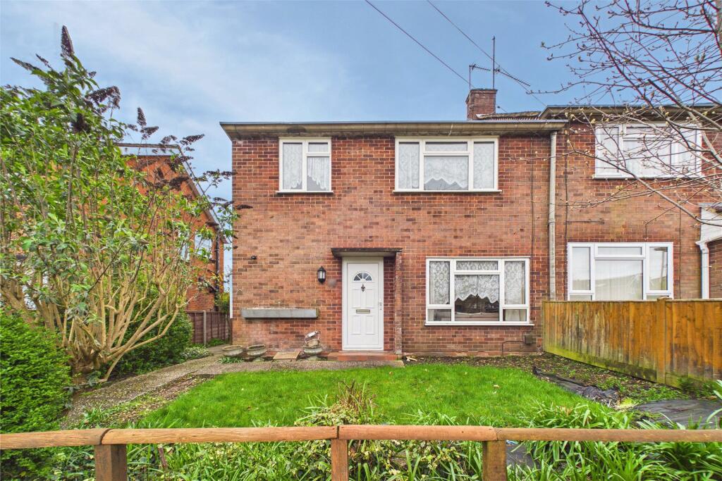 Main image of property: Dee Road, Tilehurst, Reading, Berkshire, RG30