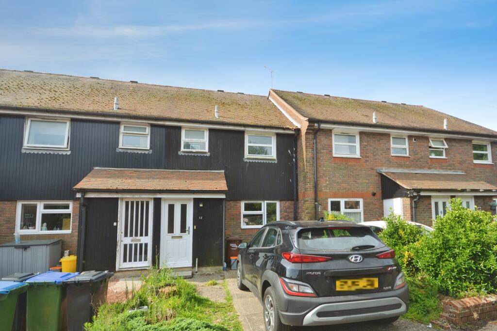 Main image of property: Ellis Close, Arundel, BN18
