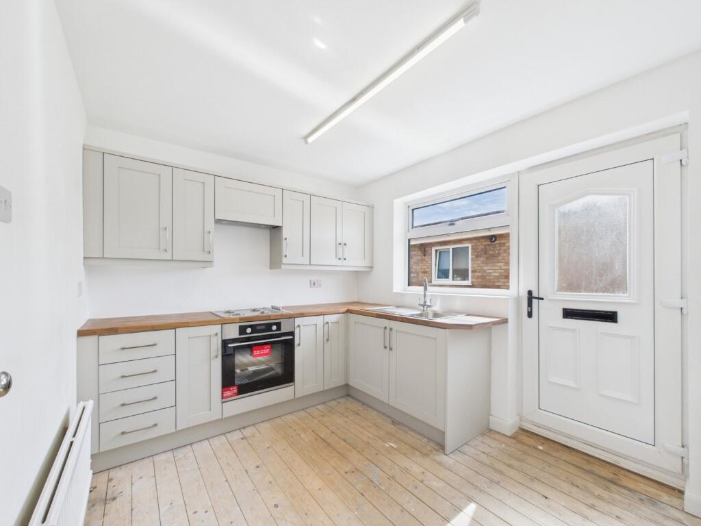 25, Woodland Rise, Driffield, YO25 5JD photo 2