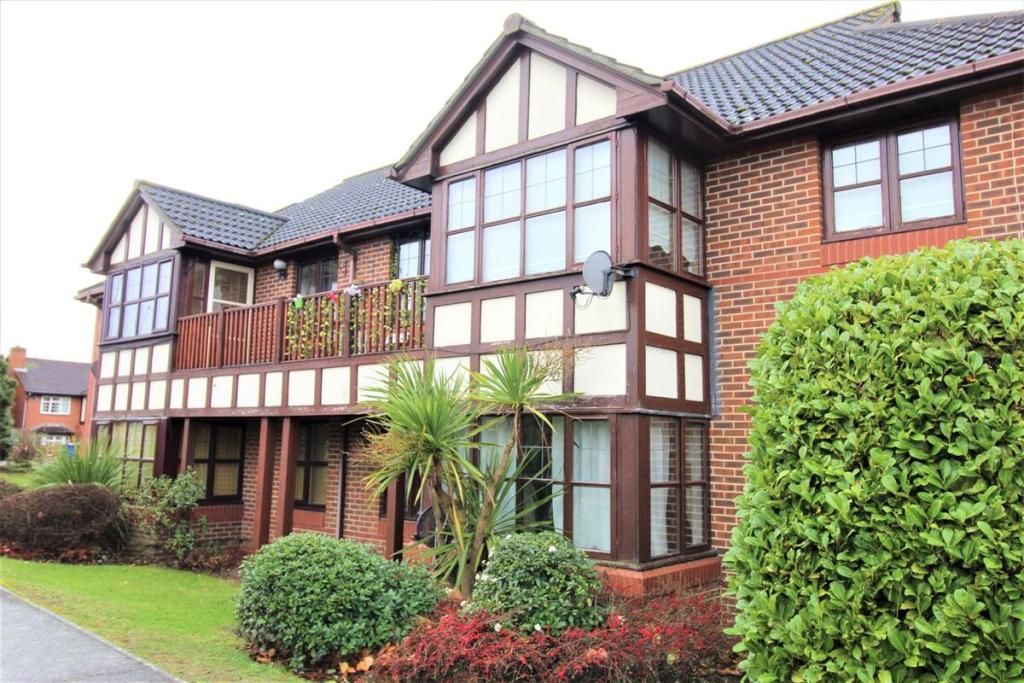 Main image of property: Celedon Close, Grays