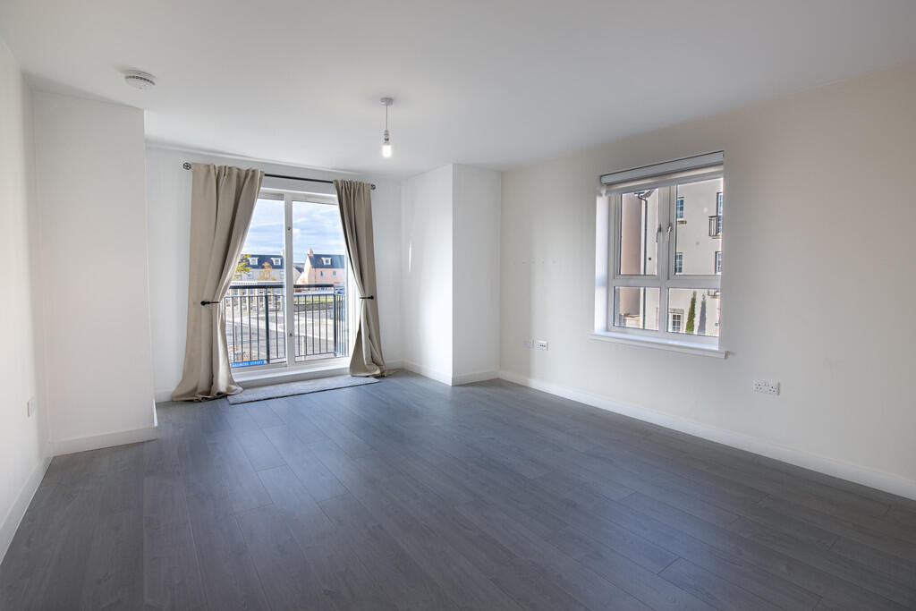 Apartment in Aberdeen, Danestone - View 2