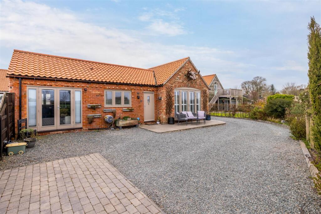 Main image of property: Main Road, Holland Fen, Lincoln