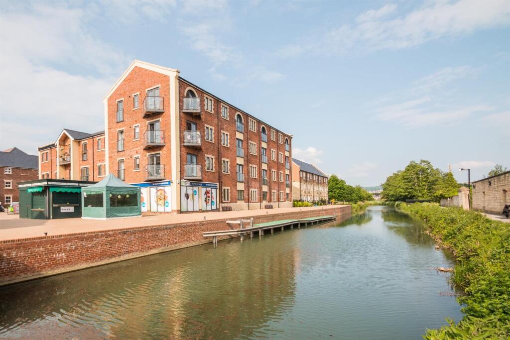 Main image of property: Greenaways, Stroud