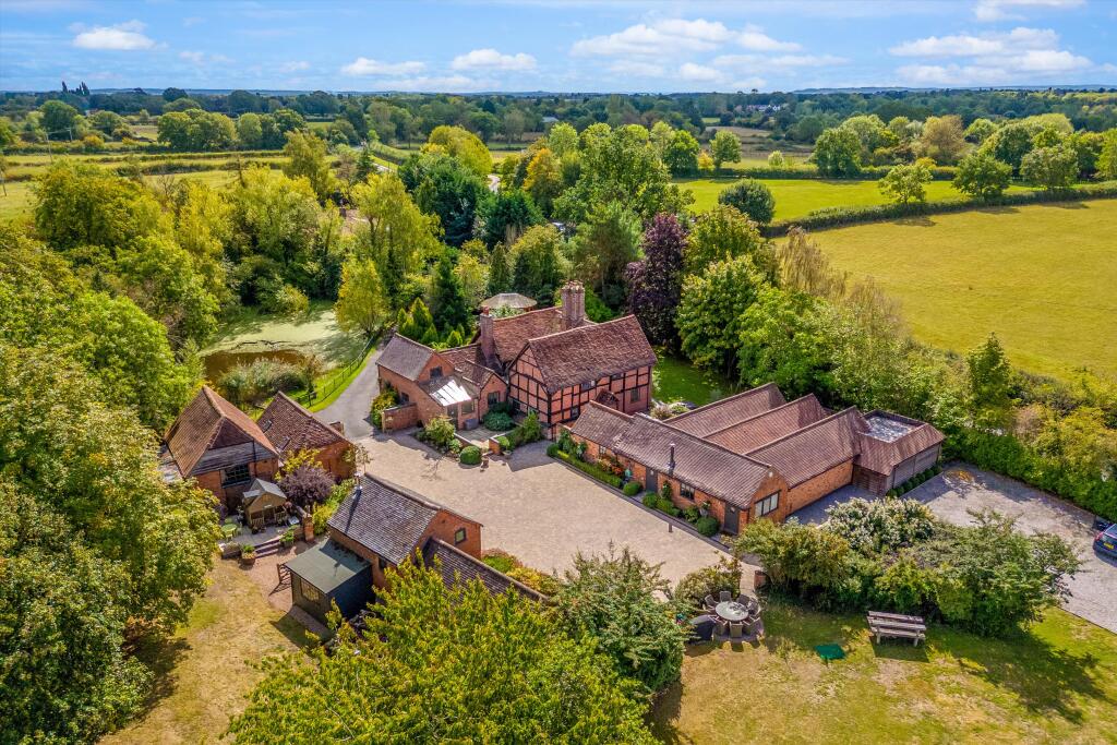 Main image of property: Old Warwick Road, Rowington, Warwickshire CV35