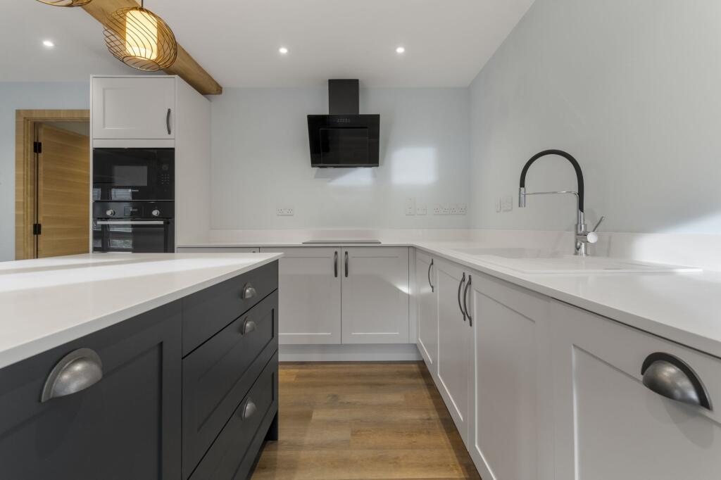 Apartment in Worcester - View 4
