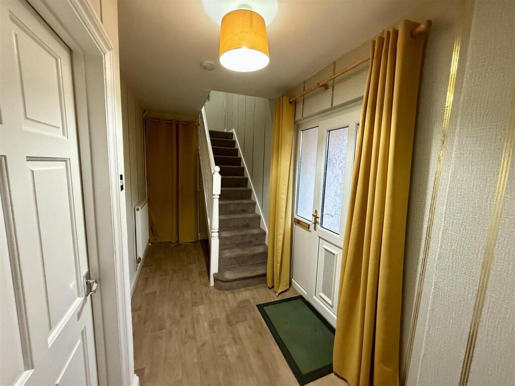 House in Pencarreg, Llanybydder - More