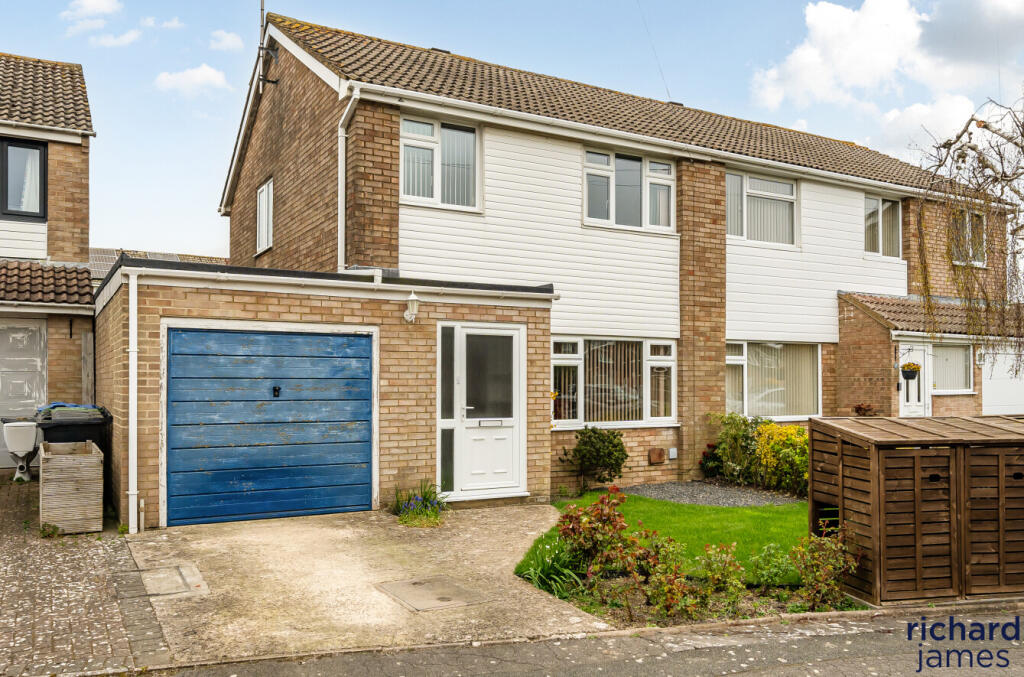 3-bed semi-detached on Sheridan Drive, Royal Wootton Bassett, SN4, £300,000