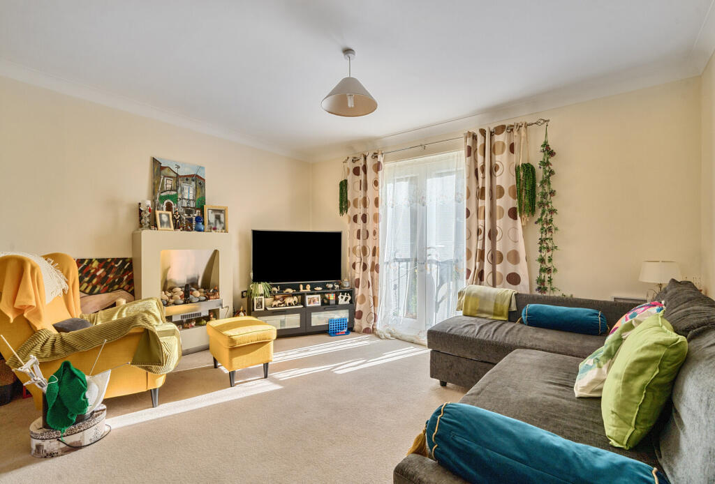 Main image of property: Windrush Quay, WITNEY, Oxfordshire, OX28