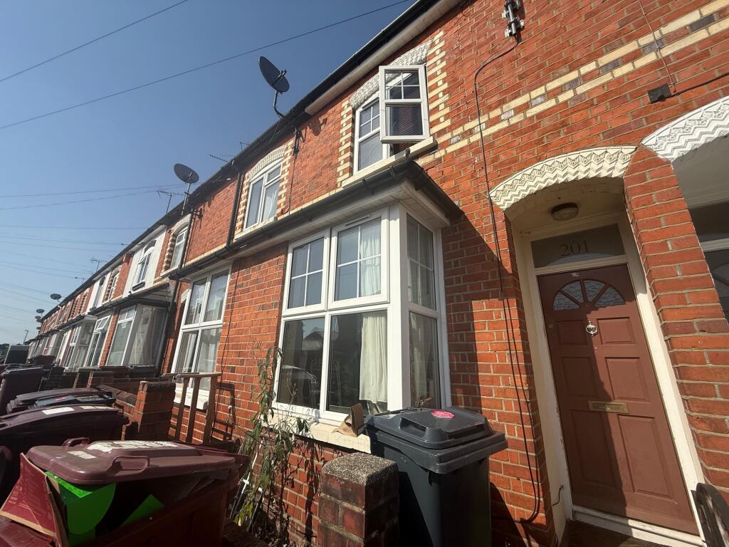 Main image of property: Wykeham Road, Reading, RG6