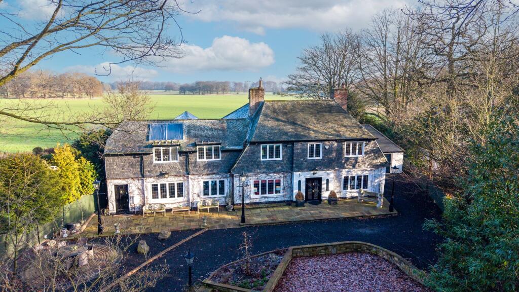 Main image of property: Moorcroft, Woolsington, Newcastle upon Tyne, NE13 8BL