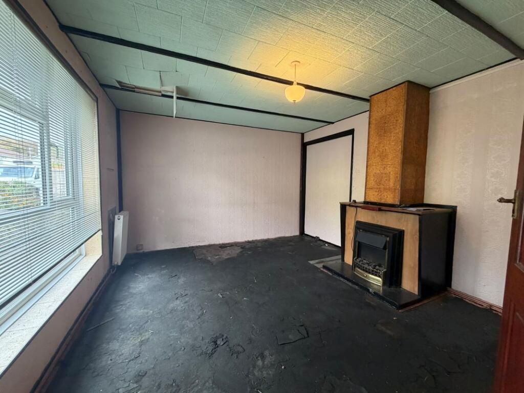 House in Ilford - More