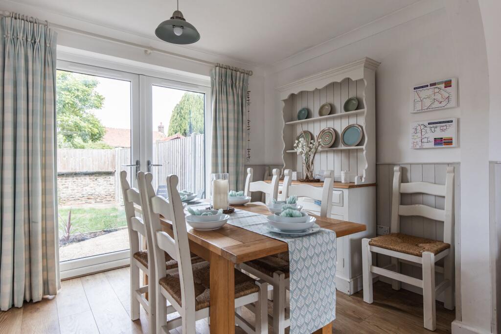 Perfect Balance of Period Charm in Snettisham photo 2
