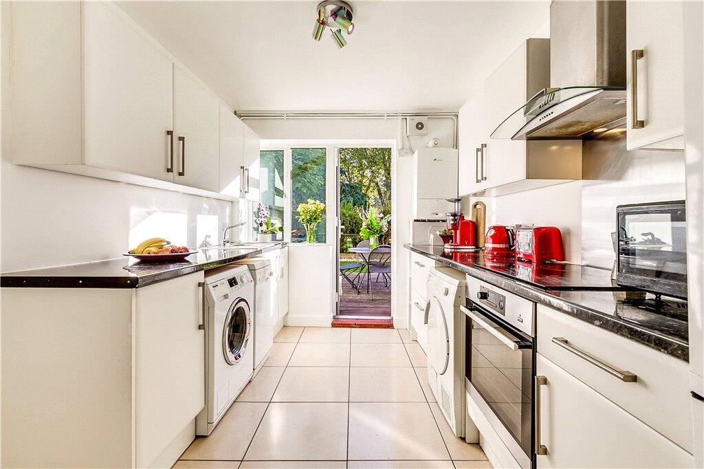 Apartment in London - View 5