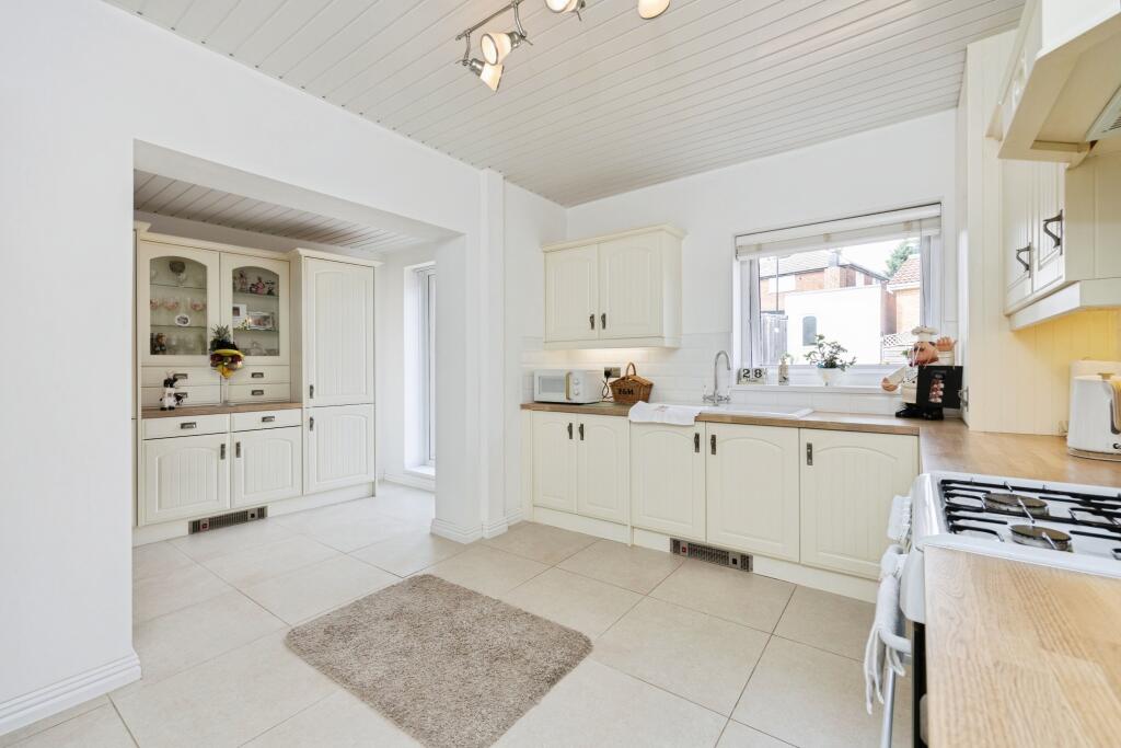 House in Sunderland, Barnes, Hylton Lane Estate - View 4