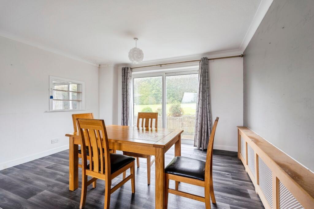 House in Pendle, Reedley, Reedley Hallows - More