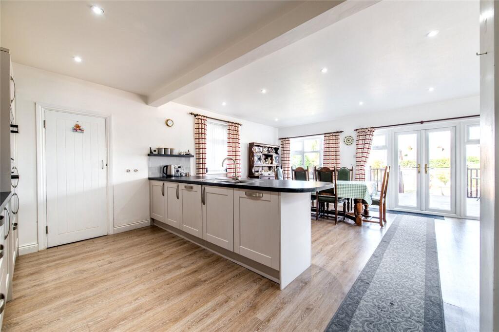 House in Gravesham, Gravesend - View 2