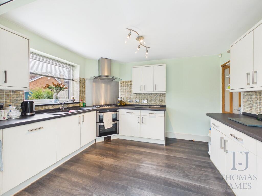 Rectory Road, Cotgrave, NG12 photo 3