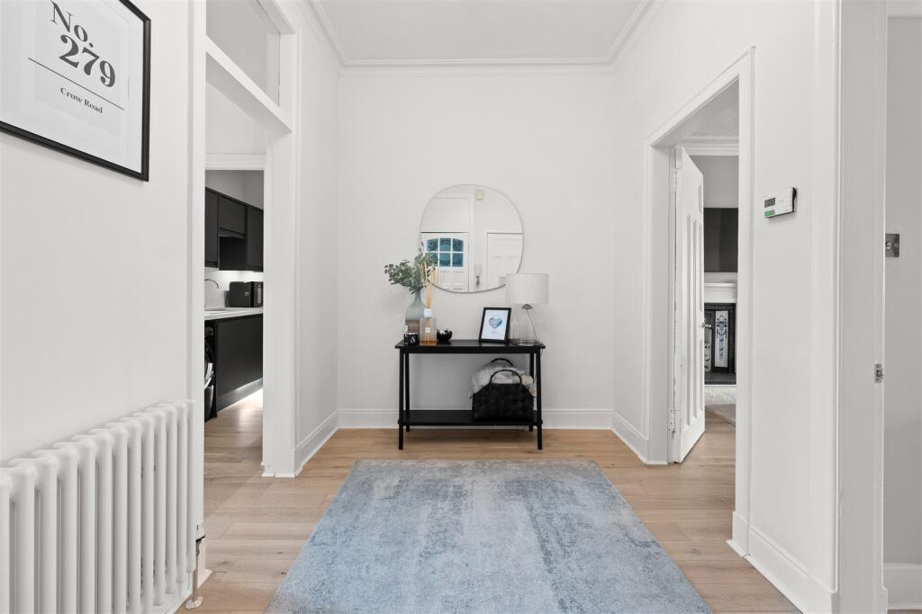 2/1 279 Crow Road, Broomhill, G11 7BG photo 4
