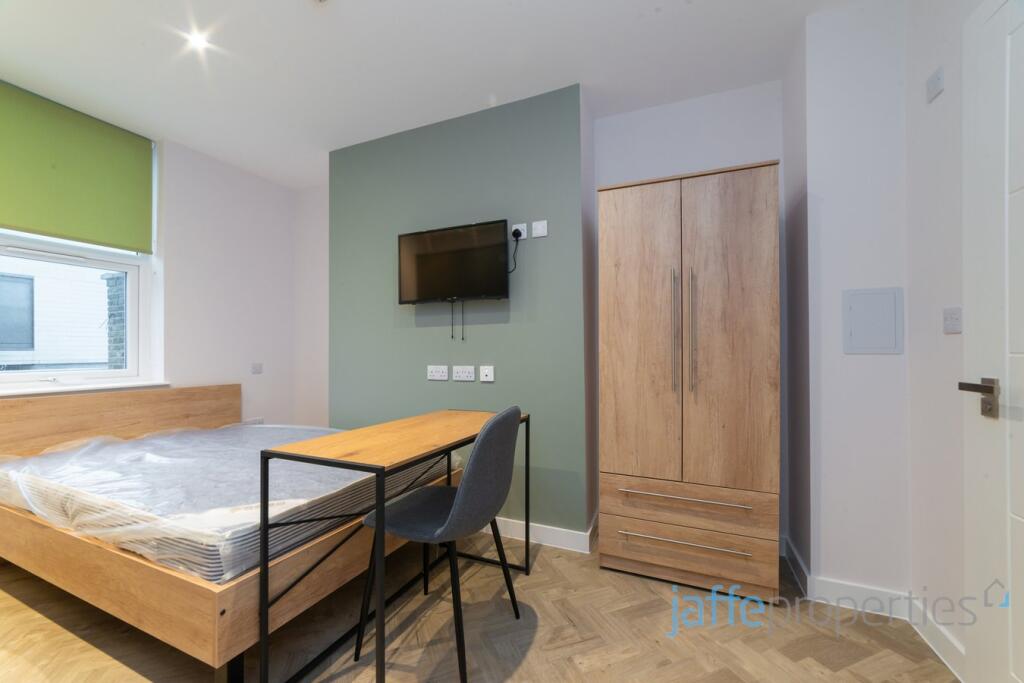 Studio flat for rent