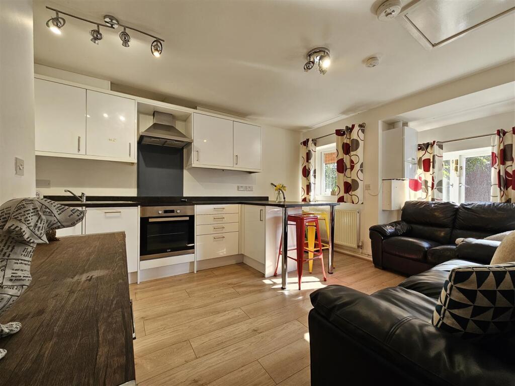 Main image of property: Rooms available at 33 The Forum, Tiverton Way, Cambridge