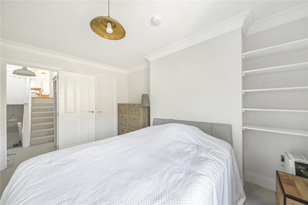 Apartment in London, Kensal Town, Maida Hill - More