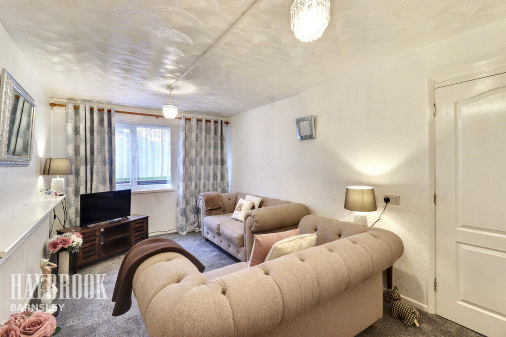 Apartment in Barnsley, South Yorkshire - View 3