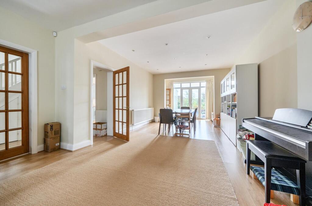 House in London - View 3