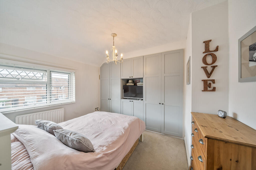 House in Three Rivers, Watford Rural - More