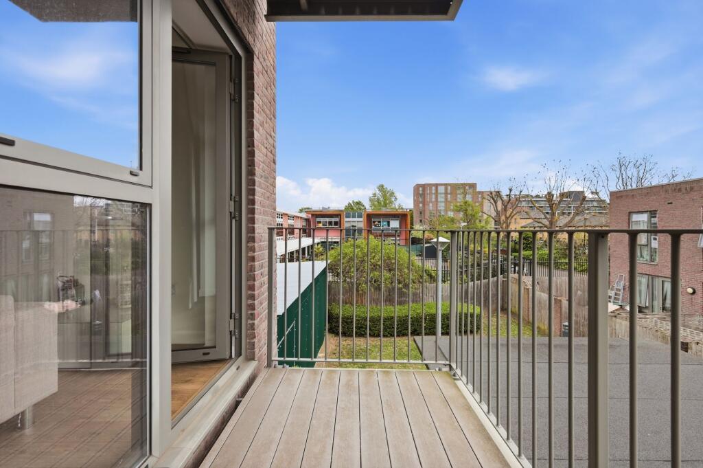 Apartment in London, Ratcliffe, Mile End - View 4