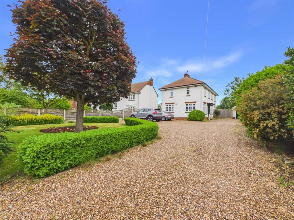 Main image of property: Main Road, Hundleby