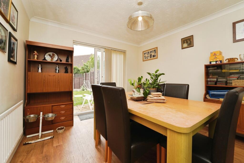 House in Worcester, Warndon - View 5